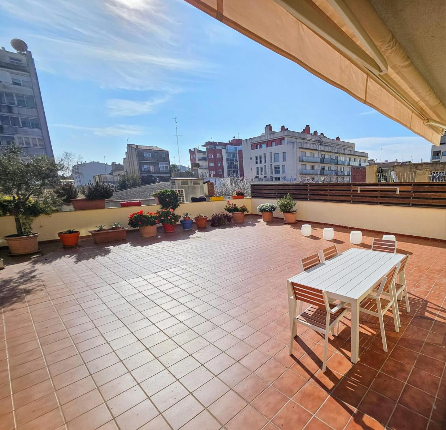 Apartamento Vilallonga フィゲラス エクステリア 写真